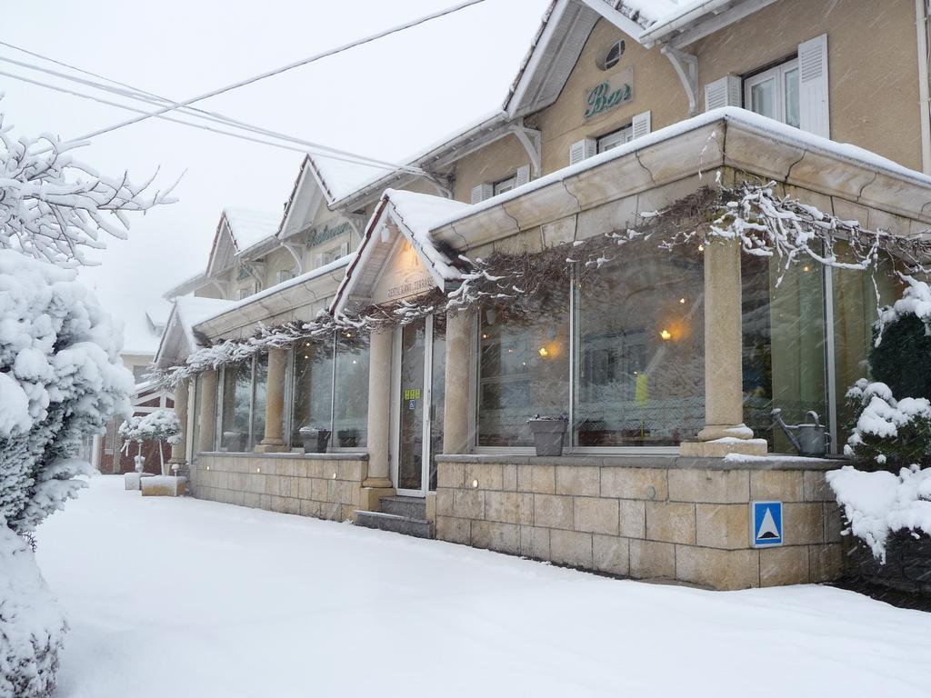 Logis Hotel L'Ayguelade Bielle Eksteriør billede